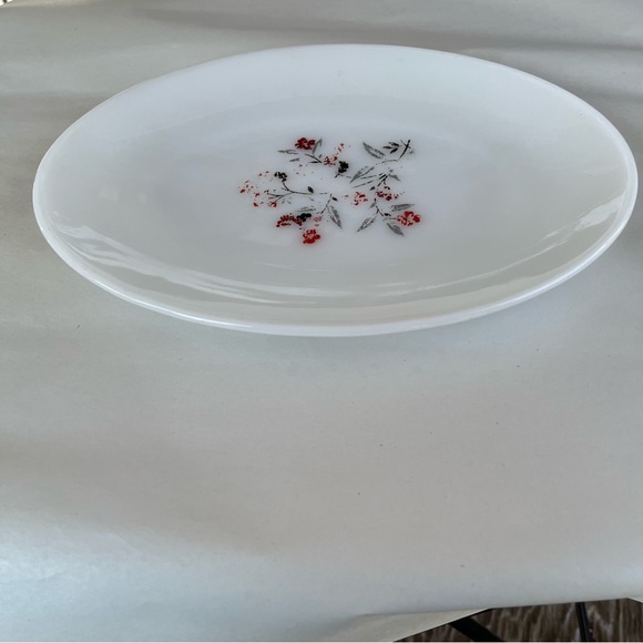 Vintage FIRE KING Primrose Pattern Glass Oval Serving Plate Platter Milk Glass - Picture 2 of 7